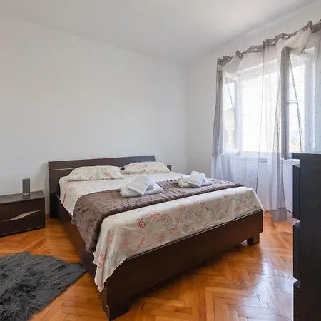 Marinsko Apartman *